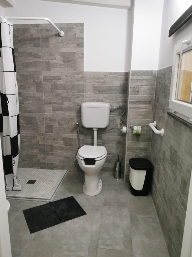 Caronda Apartment